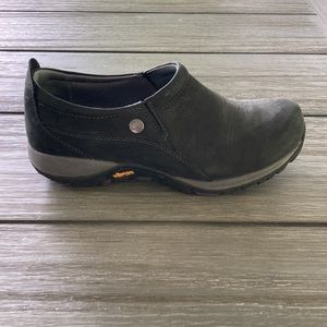 Dansko womens Patti clogs Black Milled Nubuck size 37